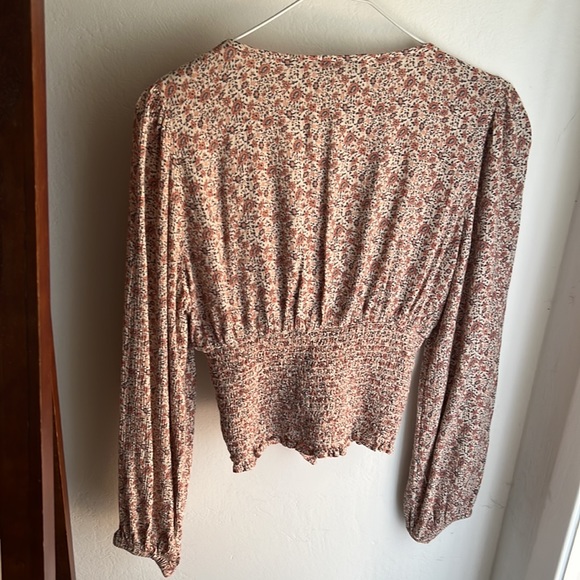 American Eagle shirred waist, crop top. Bohemian style adorable top - Picture 3 of 5